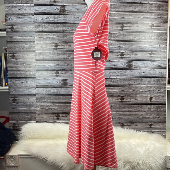 NWT Dress Cross Back Skate Dress coral color - Picture 4 of 7